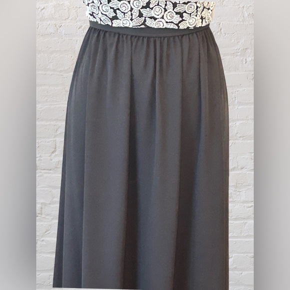 Tawny Two Piece Formal Strapless Long Dress Black & White Size XL Prom NWT - Picture 3 of 9